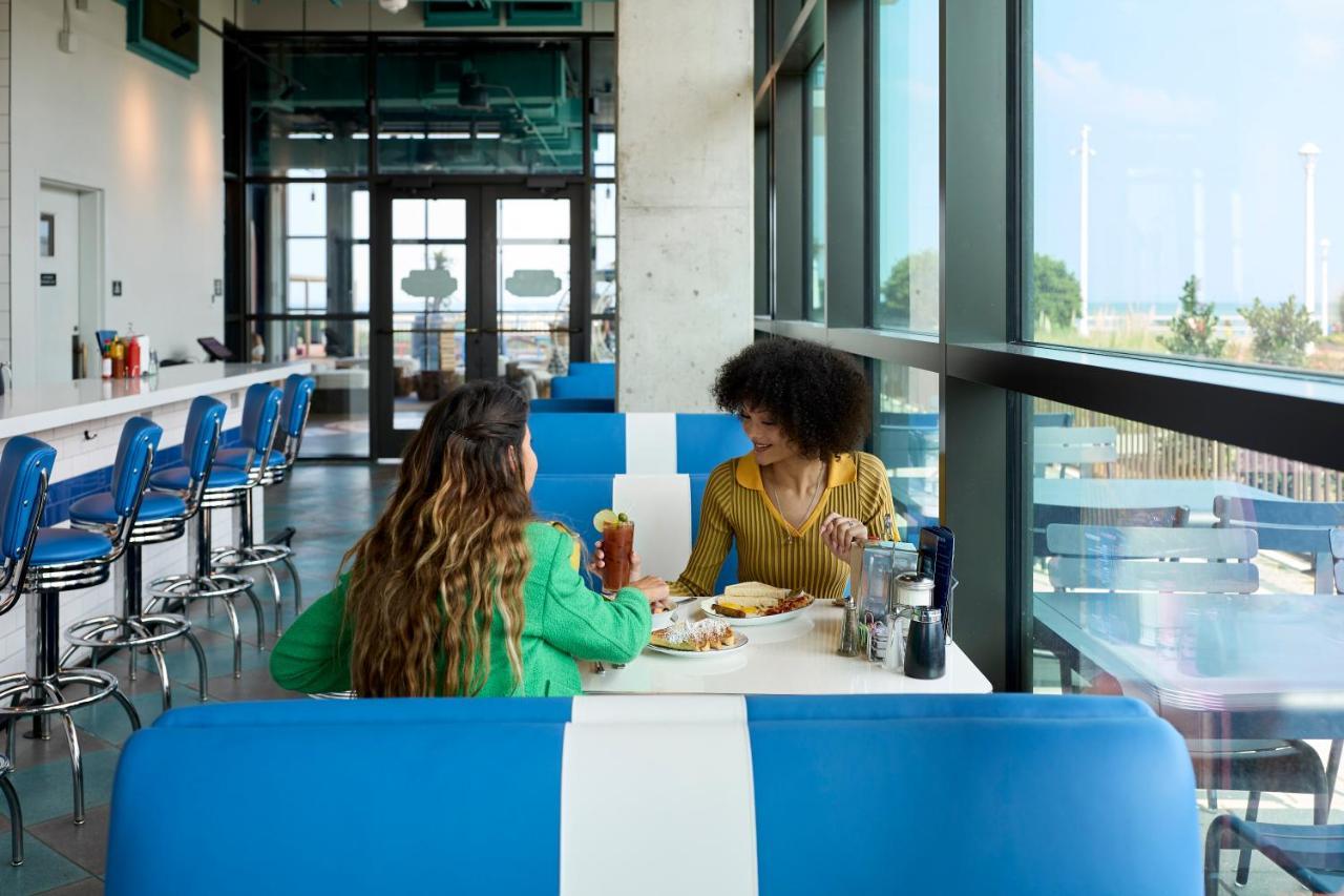 Moxy Virginia Beach Oceanfront Buitenkant foto
