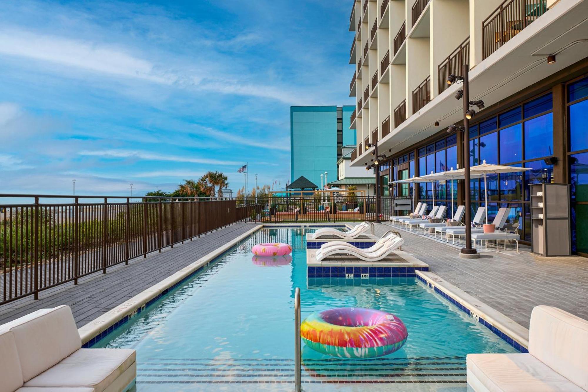 Moxy Virginia Beach Oceanfront Buitenkant foto